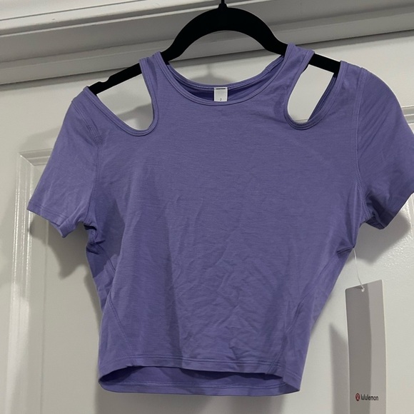 Lululemon Athletica Purple Cut-Out Short Sleeve Tee - Picture 1 of 4